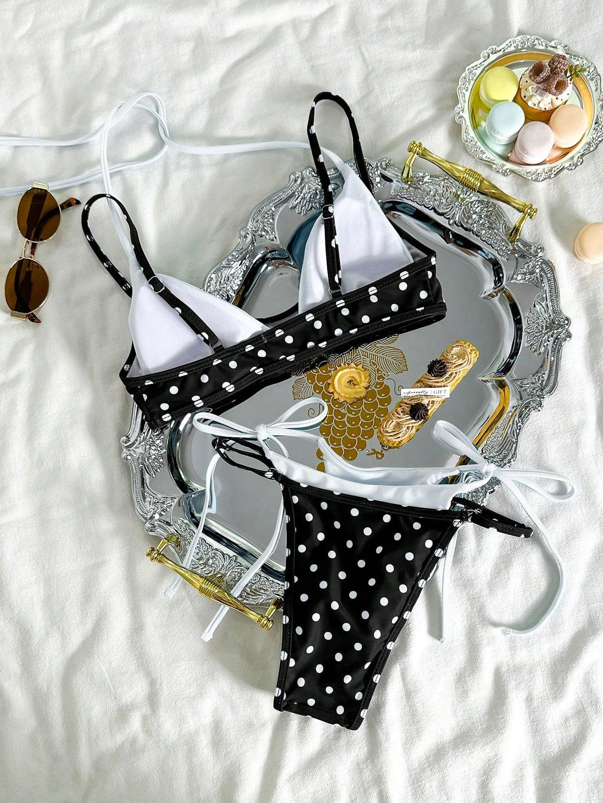 MISS MONDAY | GEPUNKTETES BIKINI-SET