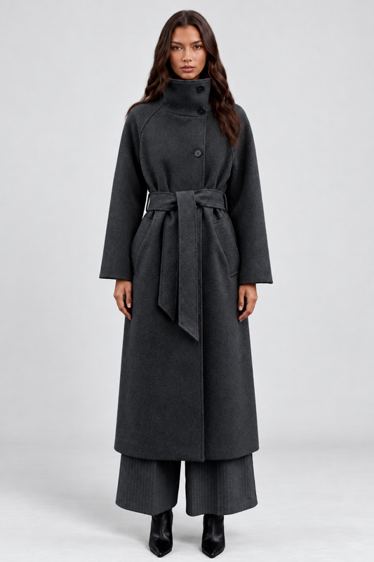 MISS MONDAY | ADRIANA CAPPOTTO CON CINTURA