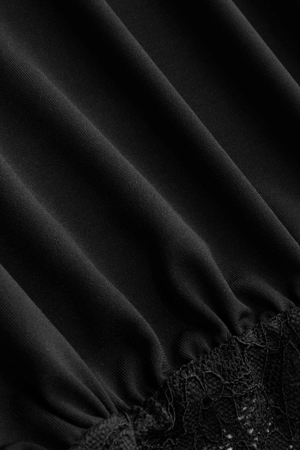 MISS MONDAY | ANISIA TOP IN PIZZO