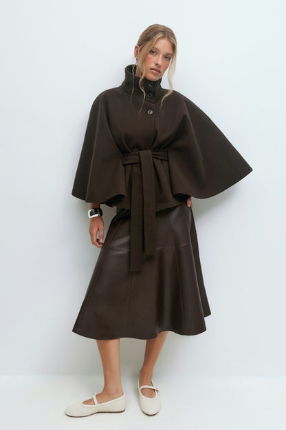 MISS MONDAY | PONCHO ZELIA