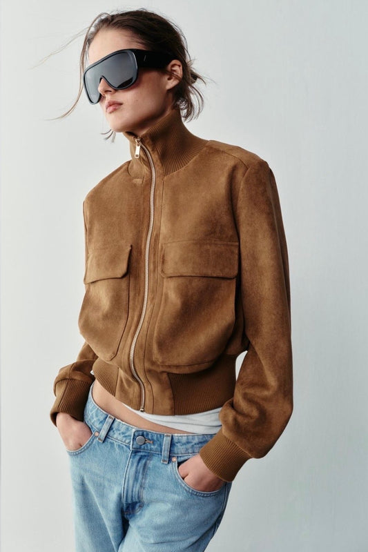 MISS MONDAY | CÉLINA GIACCA IN PELLE STILE AVIATORE