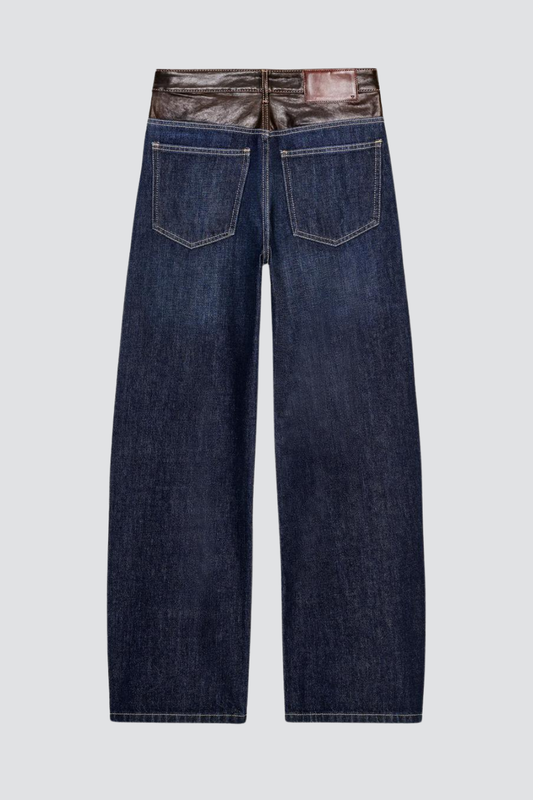 MISS MONDAY | JEANS IN PELLE A VITA ALTA