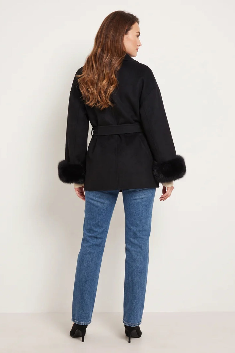 MISS MONDAY | NELLY GIACCA IN ECOPELLICCIA