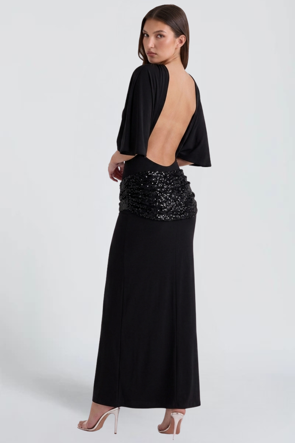 MISS MONDAY | MAXI-JURK MET PAILLETTENCEINTUUR